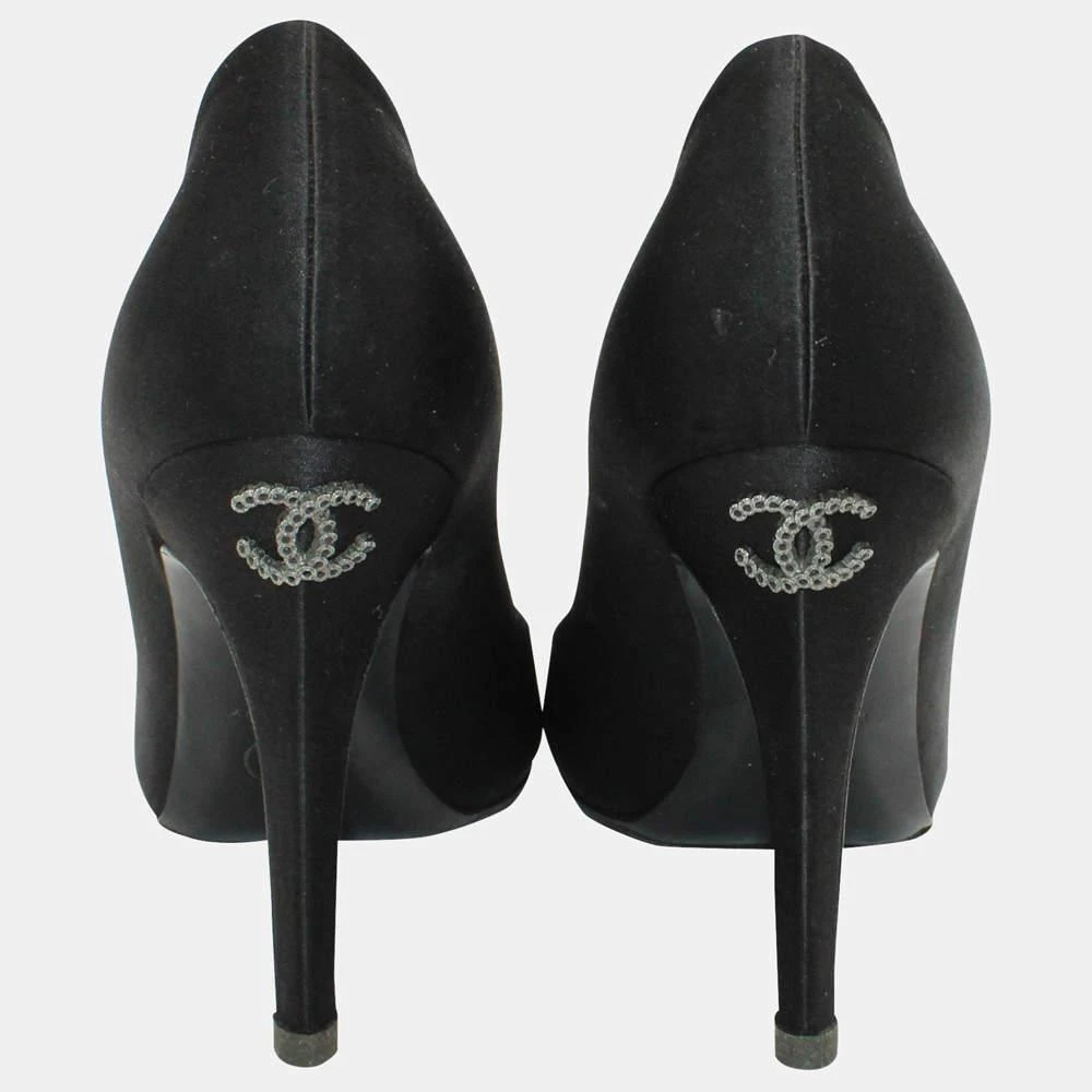 商品[二手商品] Chanel|Chanel Black Satin Round Toe Pumps Size EU 39,价格¥4439,第4张图片详细描述