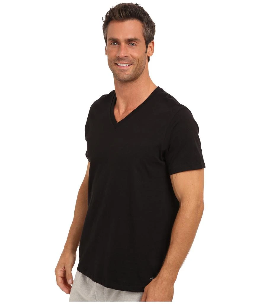 商品Calvin Klein|Cotton Classic S/S V-Neck 3-Pack M4065,价格¥317,第3张图片详细描述