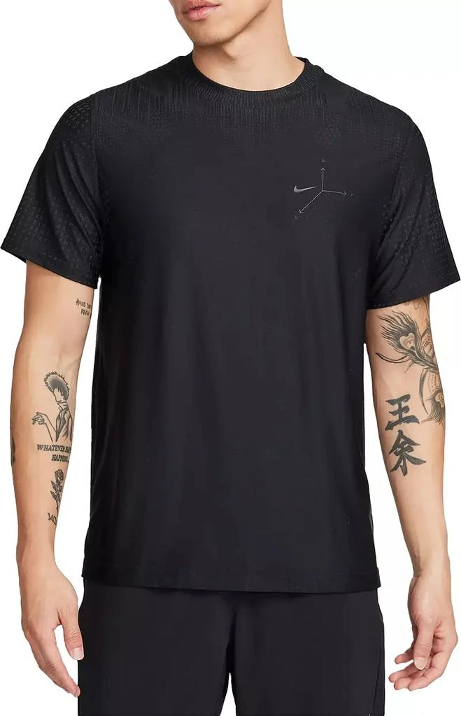 商品NIKE|Nike Men's Dri-FIT ADV A.P.S. Versatile T-Shirt,价格¥413,第1张图片