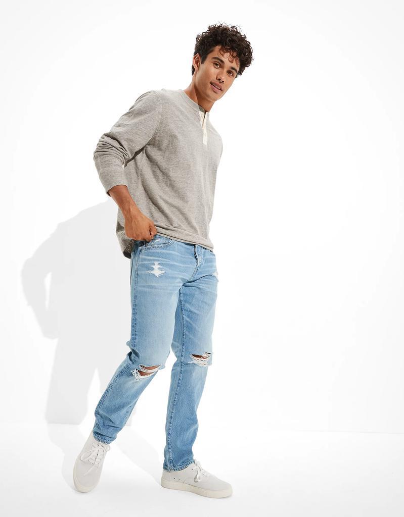 商品AE|AE x The Jeans Redesign Ripped Athletic Fit Jean,价格¥213,第5张图片详细描述