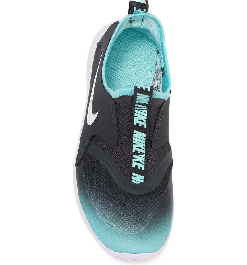 商品NIKE|Flex Runner Slip-On Running Shoe,价格¥169,第4张图片详细描述
