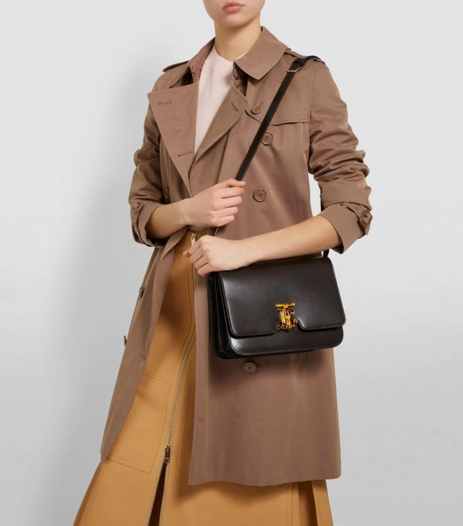 商品Burberry|Medium Leather TB Bag,价格¥17052,第2张图片详细描述