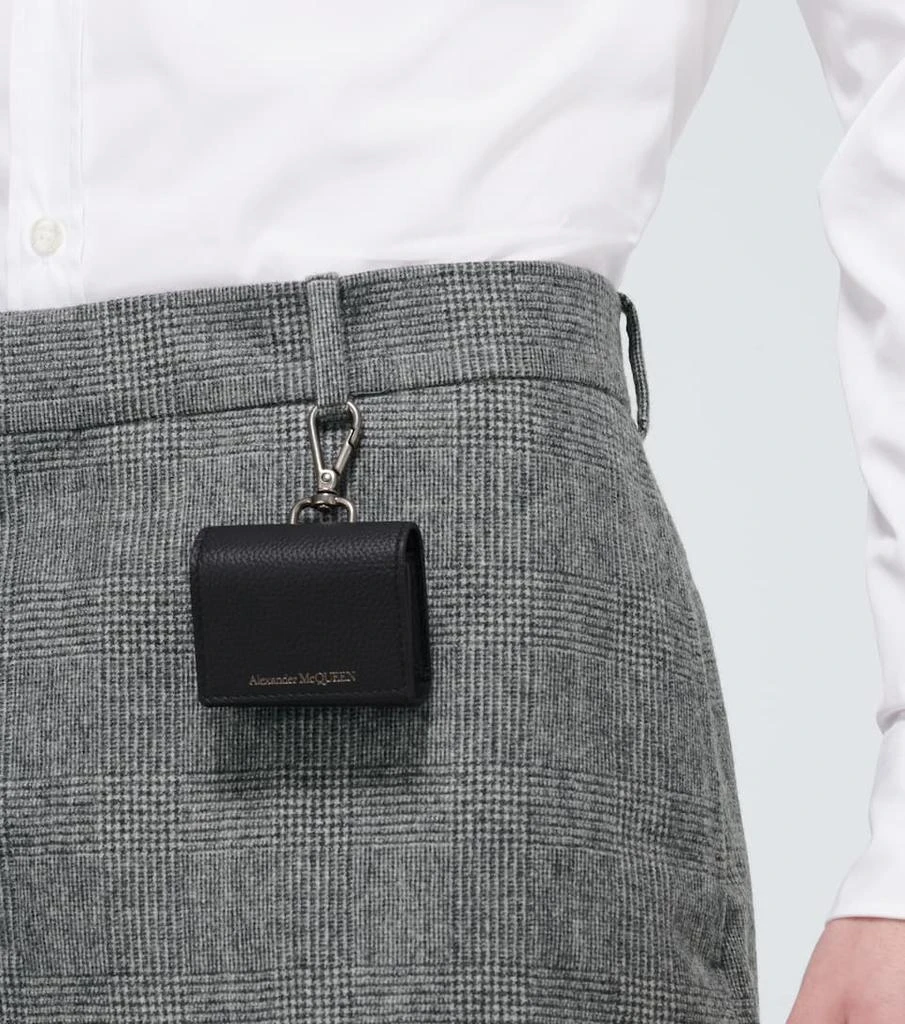 商品Alexander McQueen|Leather AirPods Pro case,价格¥1819,第3张图片详细描述