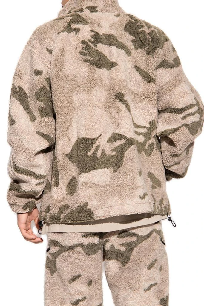 商品Essentials|Fear Of God Essentials Camouflage Printed Fleece Hoodie,价格¥1259,第3张图片详细描述