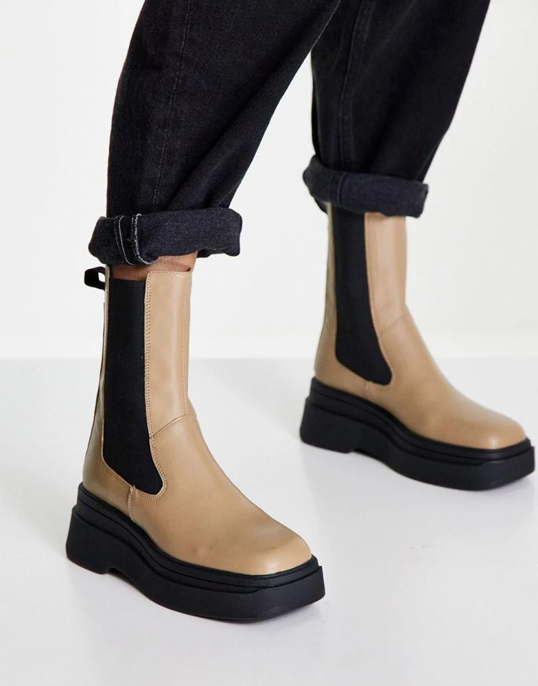 商品Vagabond|Vagabond Carla elastic side leather flatform chelsea boots in lark,价格¥616,第1张图片