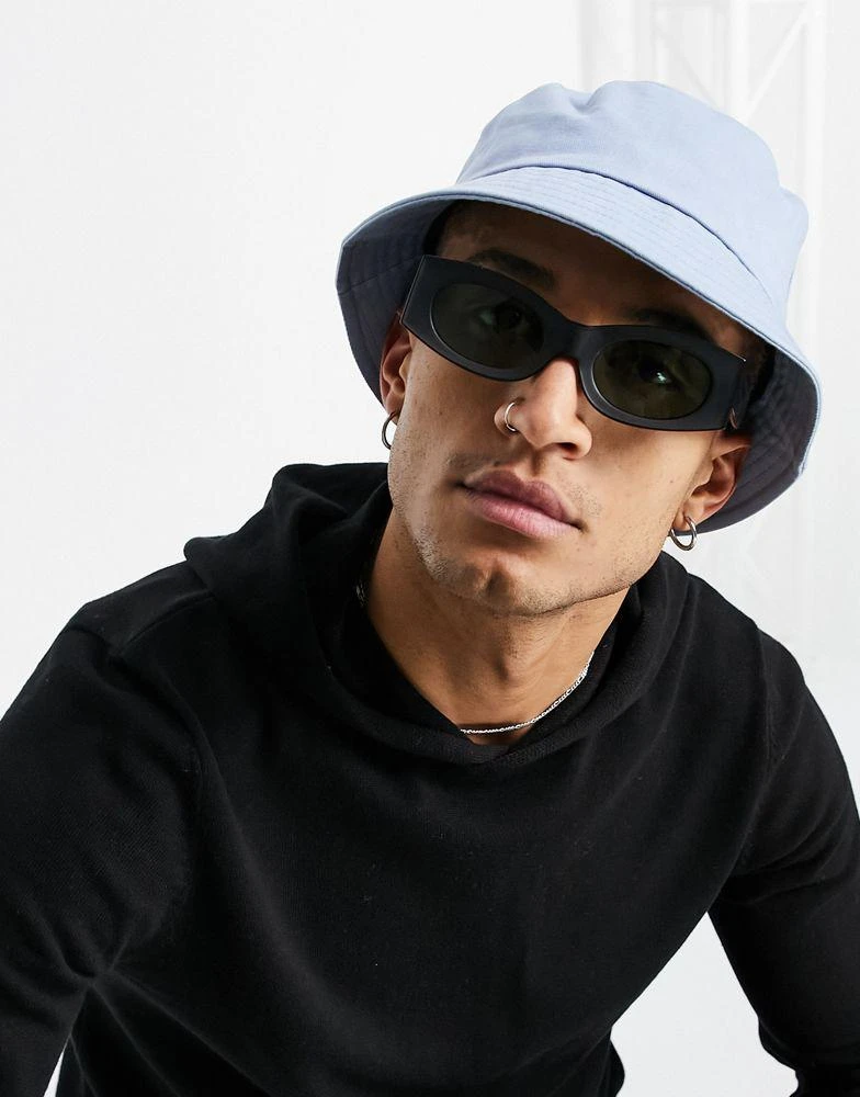 商品ASOS|ASOS DESIGN frame square sunglasses with matte black detail and smoke lens - BLACK,价格¥44,第2张图片详细描述