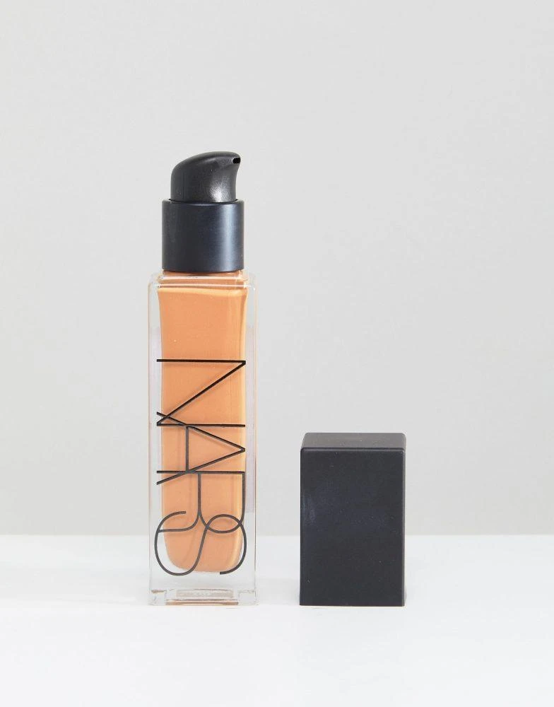 NARS Natural Radiant Longwear Foundation 商品