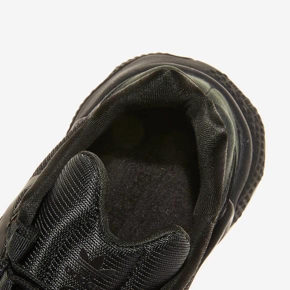 【韩国直邮|包邮包税】阿迪达斯OZWEEGO PURE  运动鞋 SNEAKERS  H04216 CBLACK/CBLACK/CBLACK 商品