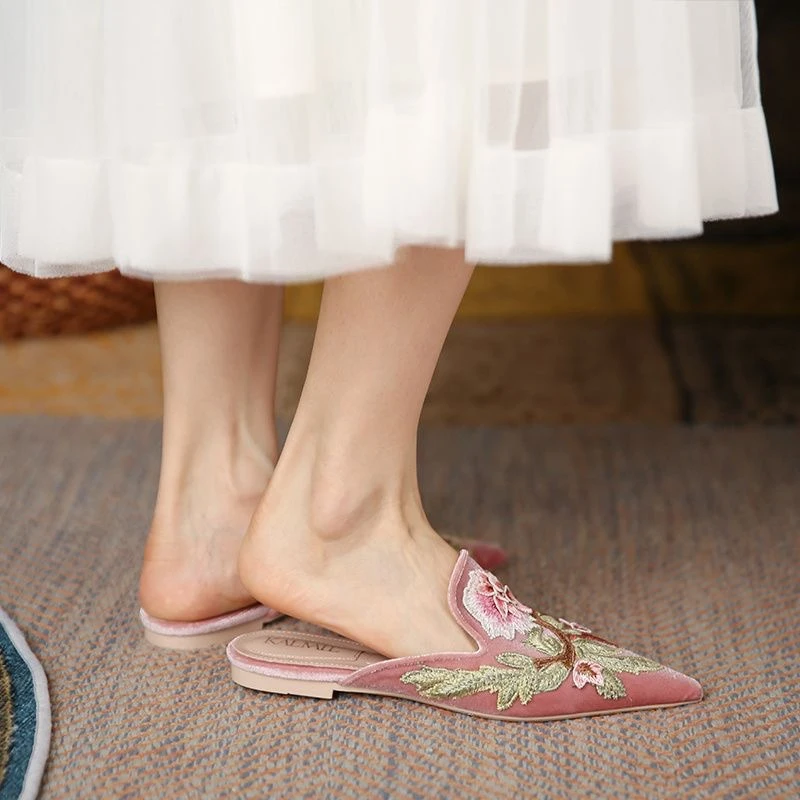 格岚云顿2024年夏季新款女鞋尖头绣花平底包头穆勒鞋半拖外穿懒人鞋凉拖鞋 商品