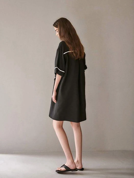 商品AVA MOLLI|[SUMMER WOOL] Metallic Tapping Tape Mini Dress_Black,价格¥1722,第2张图片详细描述
