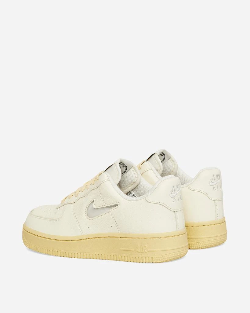 WMNS Air Force 1 '07 LX Sneakers Coconut Milk 商品