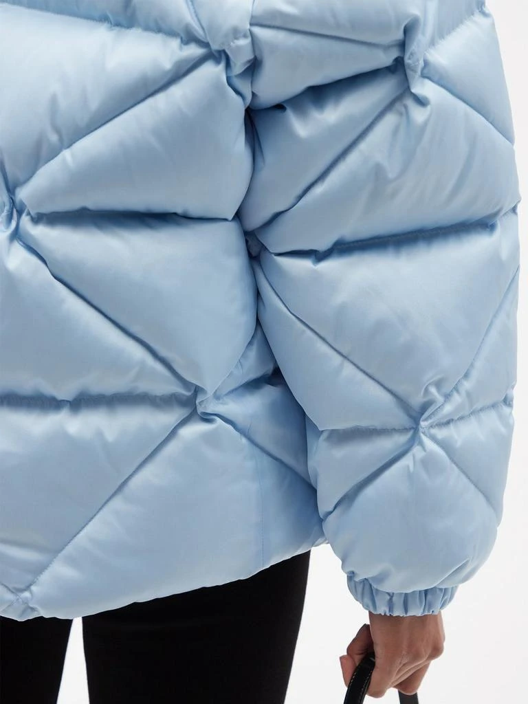 商品Prada|Hooded quilted down Re-Nylon jacket,价格¥9785,第4张图片详细描述