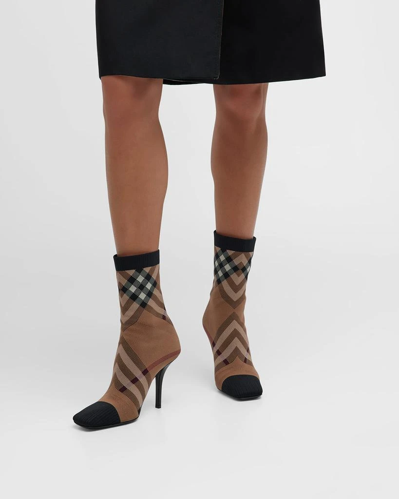 商品Burberry|Dolman Check Stiletto Sock Booties,价格¥3321,第3张图片详细描述