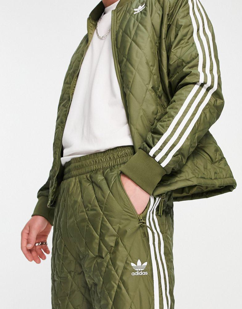 adidas Originals adicolor three stripe quilted track pants in khaki商品第3张图片规格展示