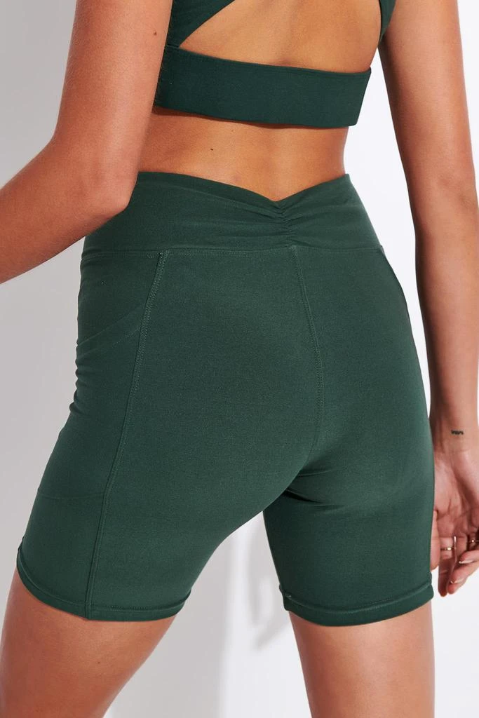 商品Wolven|Midi Bike Short - Thyme,价格¥493,第3张图片详细描述
