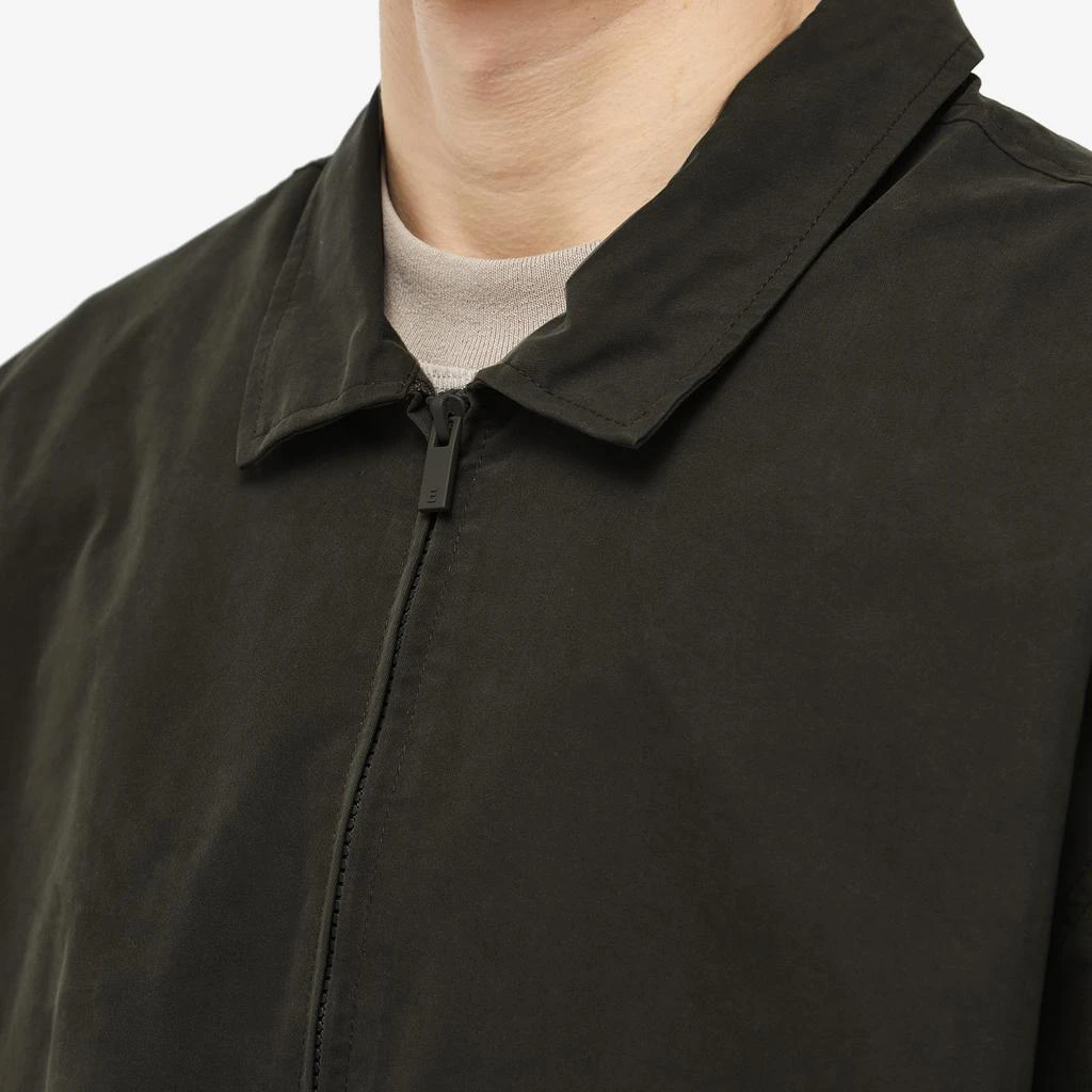 商品Essentials|Fear of God Essentials Woven Twill Barn Jacket - Off-Black,价格¥1041,第5张图片详细描述