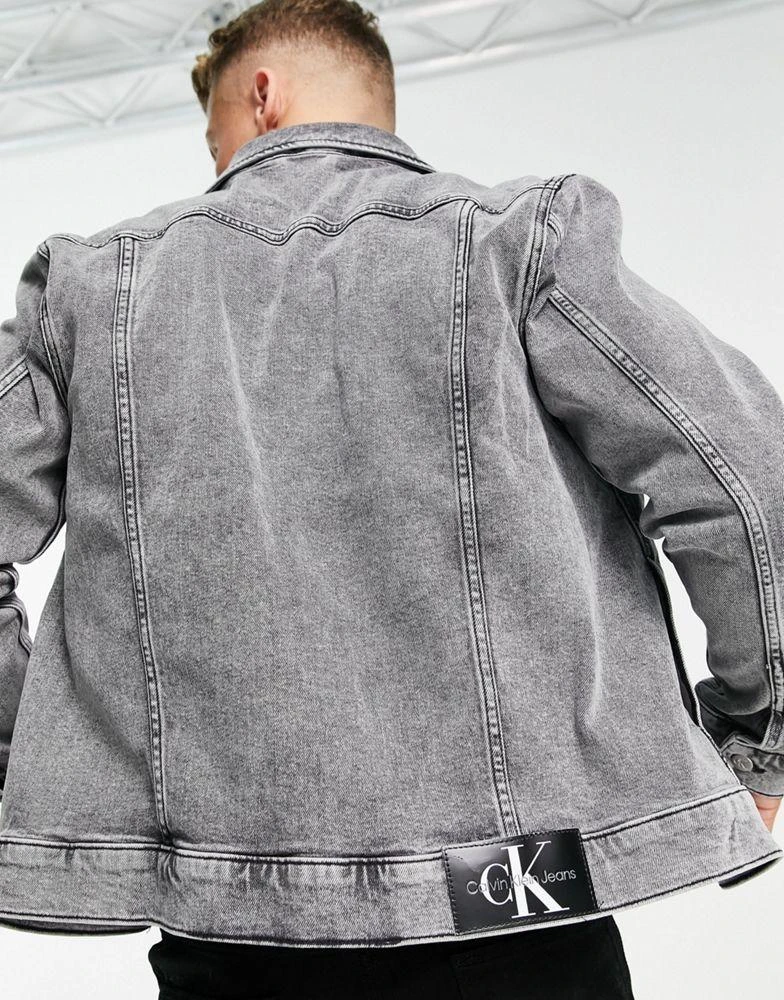 商品Calvin Klein|Calvin Klein Jeans overshirt in washed black denim,价格¥423,第2张图片详细描述