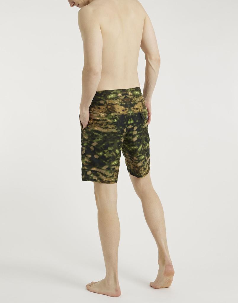 商品Burberry|Shorts & Bermuda,价格¥2022,第3张图片详细描述