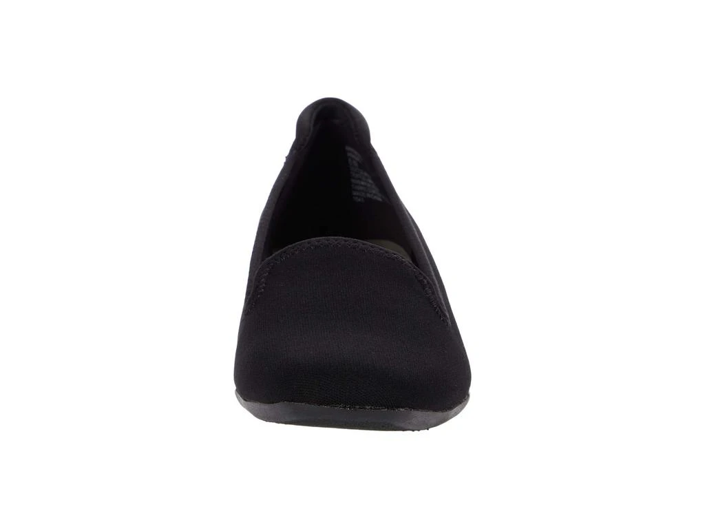 Winnefred Wedge 商品
