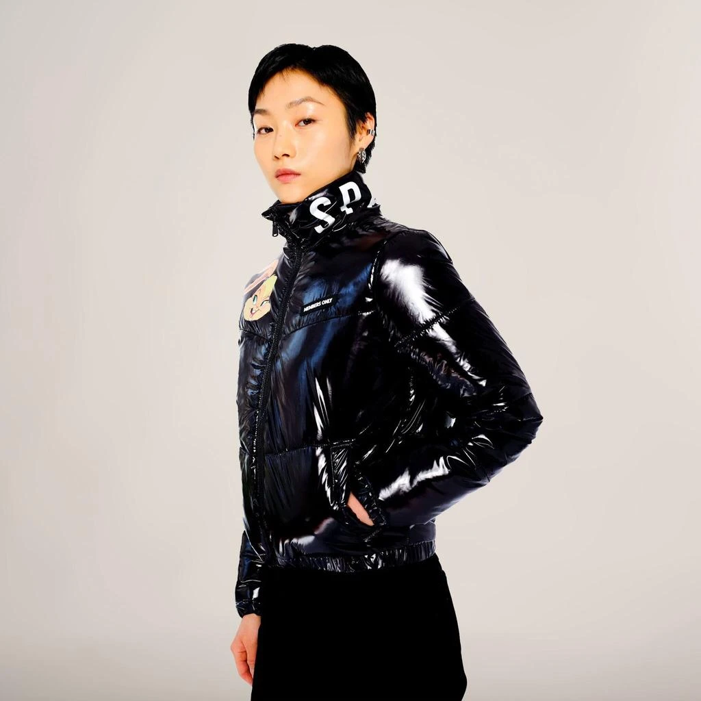 商品Members Only|Women's Space Jam High Shine Puffer with Printed Jacket,价格¥319,第4张图片详细描述