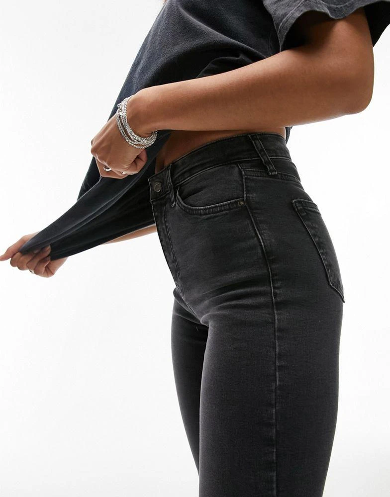商品Topshop|Topshop Tall Jamie jeans in washed black,价格¥246,第2张图片详细描述