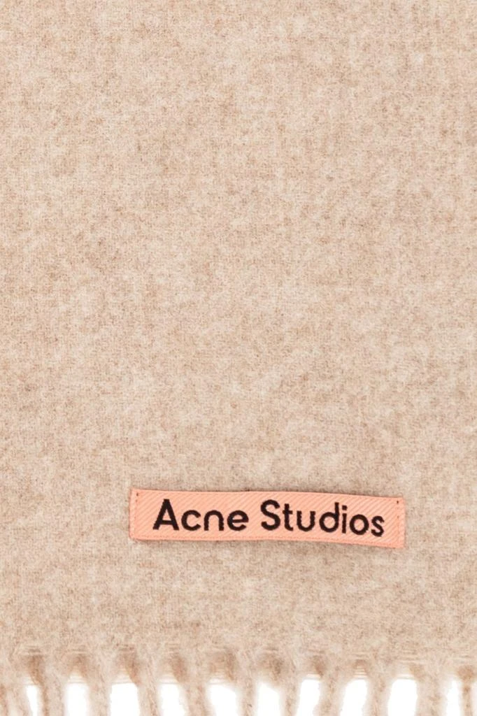 商品Acne Studios|Acne Studios Logo Detailed Fringed Edge Scarf,价格¥1007,第2张图片详细描述