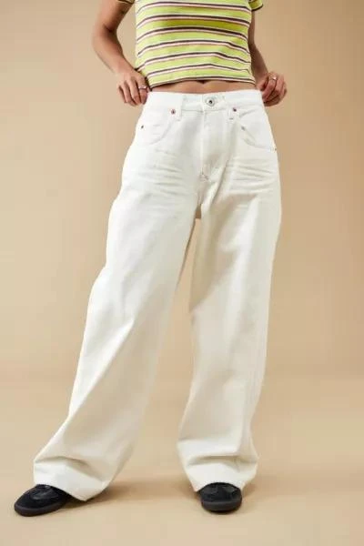 商品BDG|BDG Applique White Denim Jaya Baggy Jean,价格¥672,第2张图片详细描述