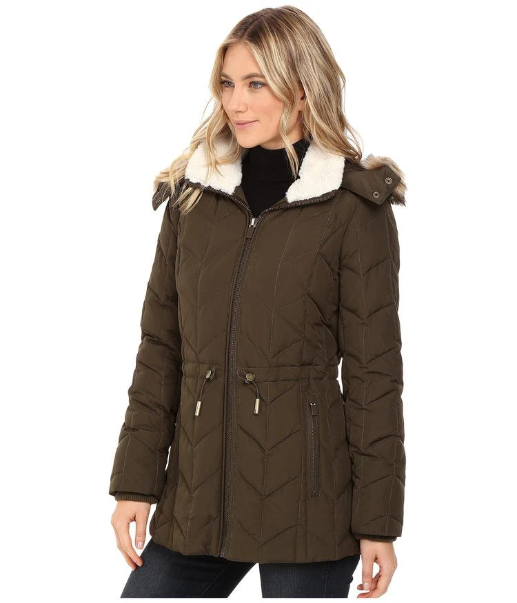 商品Kenneth Cole|Quilted Chevron Coat with Fur Hood,价格¥500,第2张图片详细描述