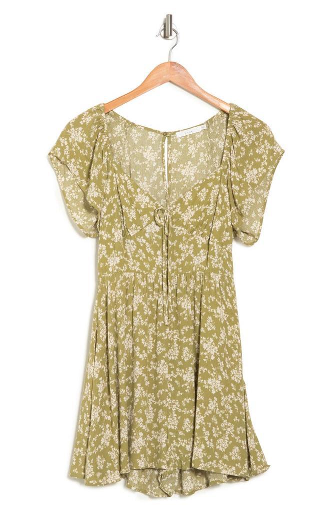 商品Lush|Short Flutter Sleeve Dress,价格¥142,第5张图片详细描述