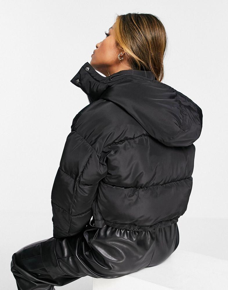Topshop padded crop puffer jacket with hood in black商品第2张图片规格展示