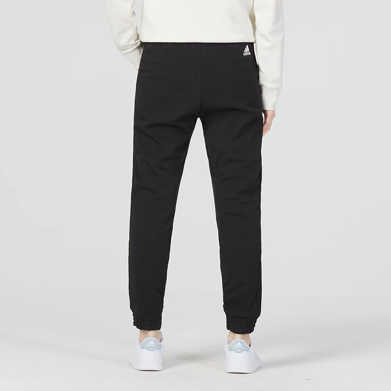 商品[国内直发] Adidas|[预售3天]adidas Logo刺绣圆领套头卫衣束脚休闲裤套装 女款 黑色,价格¥470,第7张图片详细描述