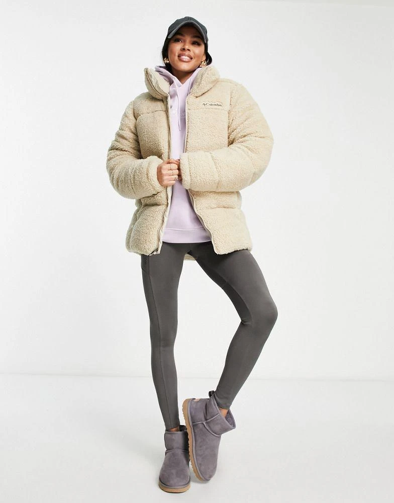 商品Columbia|Columbia Puffect sherpa puffer jacket in stone Exclusive at ASOS,价格¥880,第2张图片详细描述