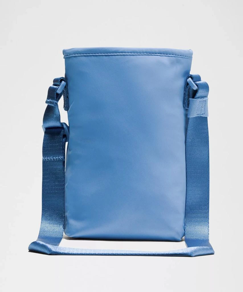 Water Bottle Crossbody with Front Pocket 2L 商品