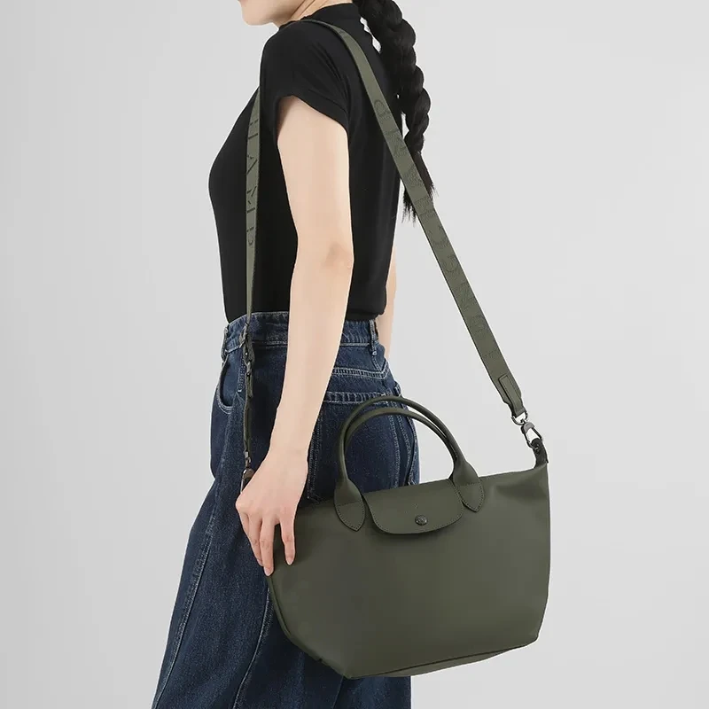 珑骧女士中号皮质单肩斜挎包L1512 987 商品