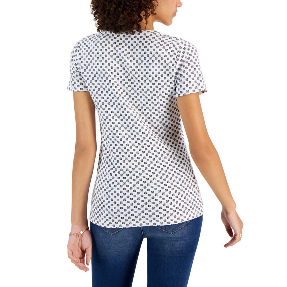 商品Tommy Hilfiger|Women's Cotton Foulard Printed V-Neck Top,价格¥218,第4张图片详细描述