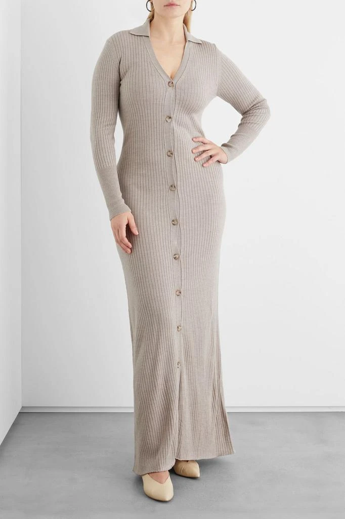 商品IRIS & INK|Meline ribbed merino wool maxi dress,价格¥668,第4张图片详细描述