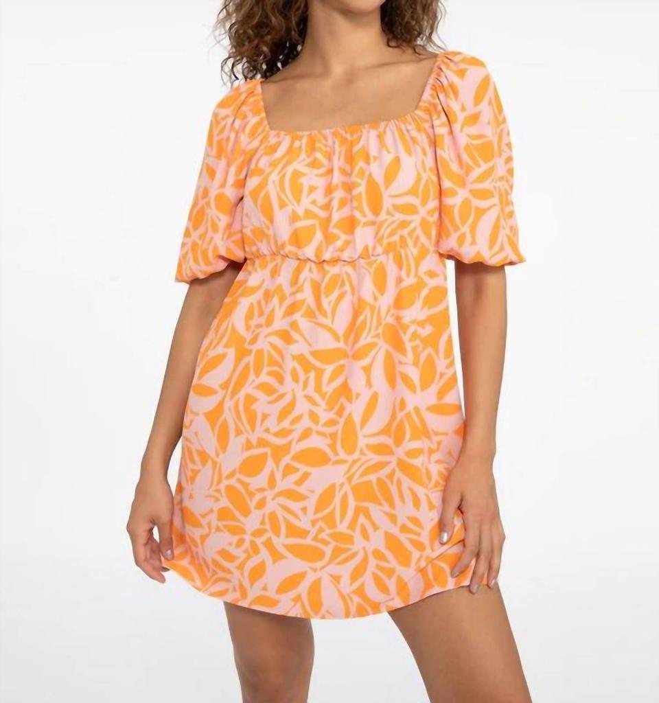 Daisy Open Back Dress in Tangerine Stencil商品第1张图片规格展示