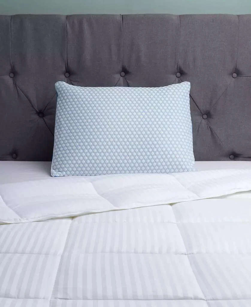 TruCool Serene Foam Traditional Pillow 商品