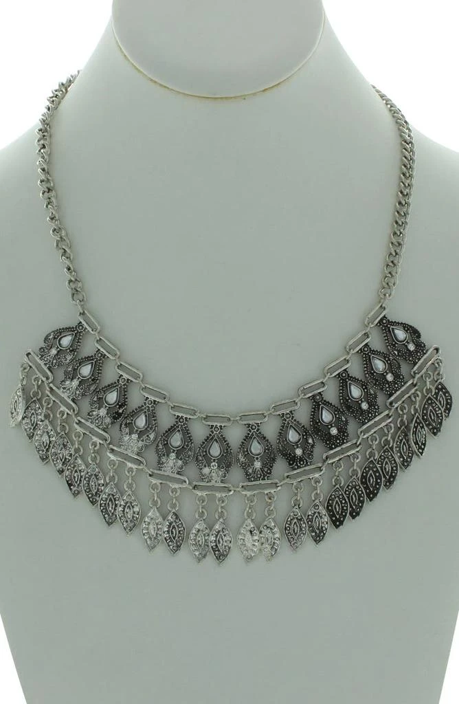 商品OLIVIA WELLES|14k Gold Plated Detailed Stone and Leaf Bib Necklace,价格¥246,第2张图片详细描述
