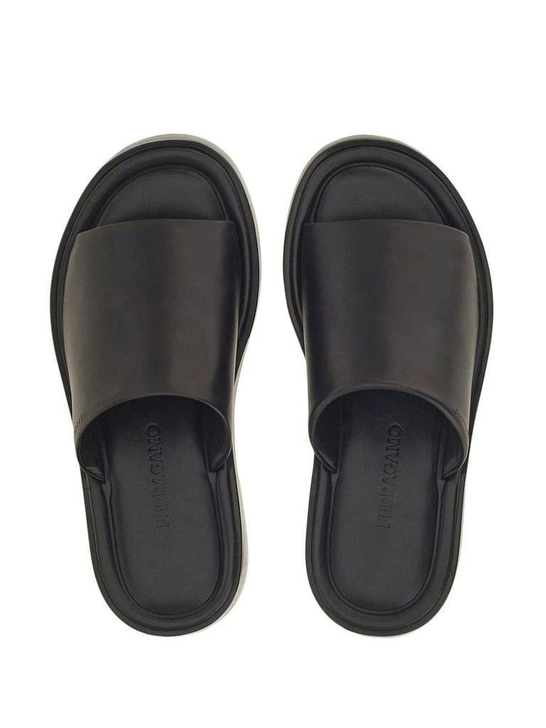 商品Salvatore Ferragamo|FERRAGAMO - Leather Flat Sandals,价格¥4103,第2张图片详细描述