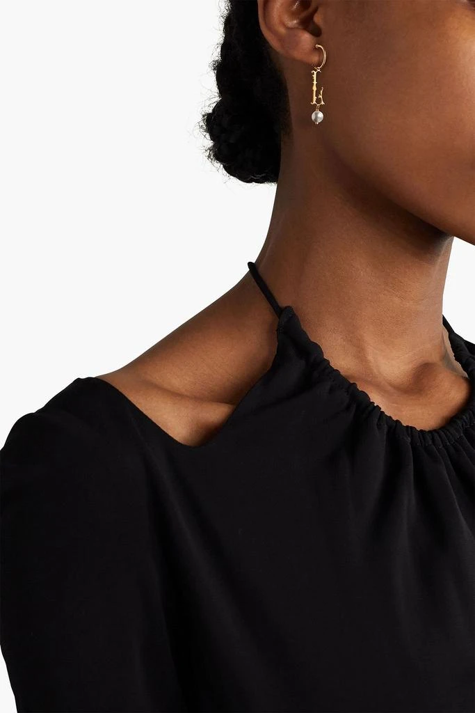商品Simone Rocha|Initial gold-plated faux pearl earring,价格¥210,第2张图片详细描述