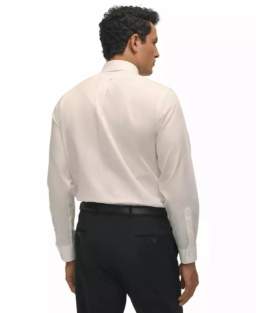 商品Brooks Brothers|Men’s Regular Fit Non-Iron Spread Collar Solid Pinpoint Dress Shirt,价格¥665,第3张图片详细描述