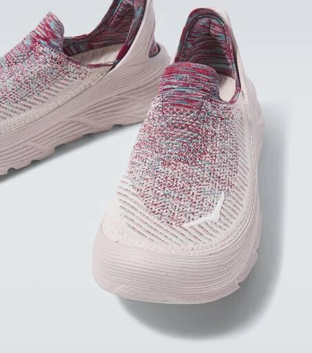 商品Hoka One One|Vibrant Bloom Restore TC跑鞋,价格¥1188,第3张图片详细描述