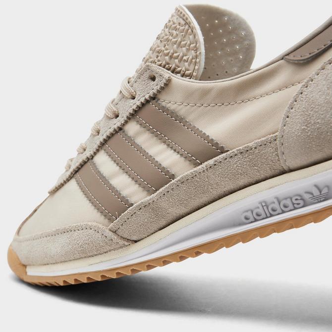 Y 82f91ec9-66c2-38e5-b4fe-