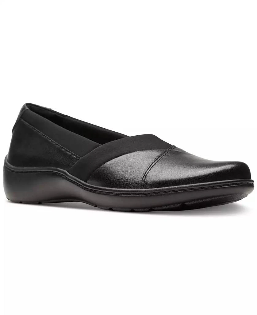 商品Clarks|Women's Cora Charm Slip-On Flats,价格¥741,第1张图片
