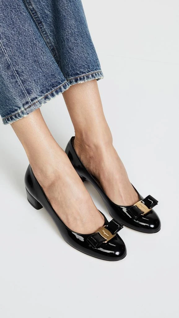 商品Salvatore Ferragamo|Salvatore Ferragamo 菲拉格慕 Vara 低跟浅口鞋,价格¥6567,第2张图片详细描述