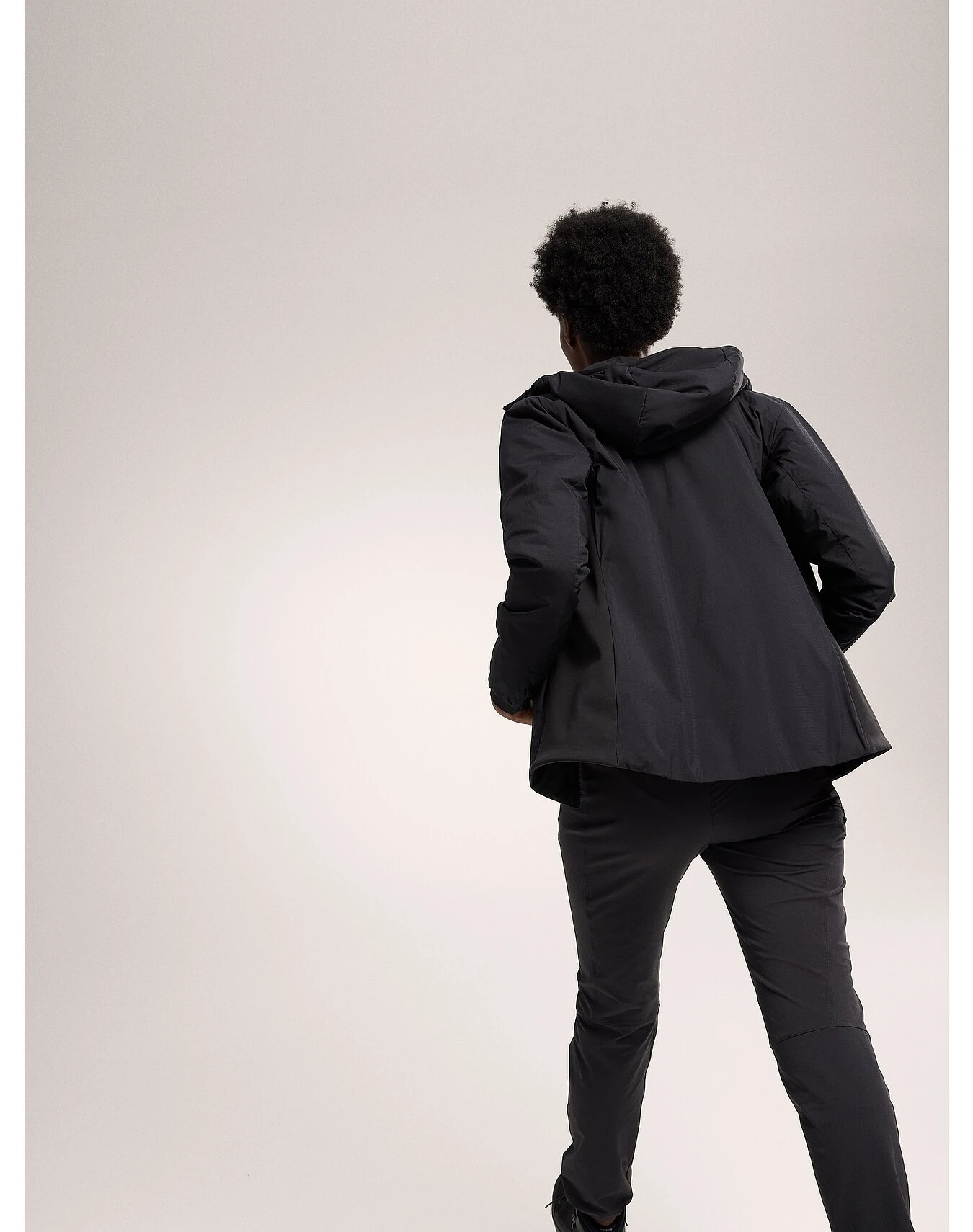商品【商品预售7天】 Arc'teryx|Arc'teryx 女士户外冲锋衣 X000006780BLACK 黑色,价格¥1834 描述