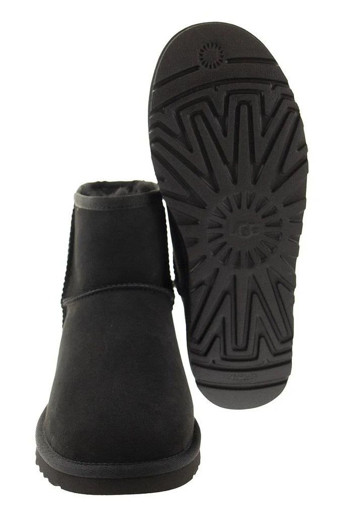 商品UGG|UGG MINI CLASSIC - Boots,价格¥1440,第5张图片详细描述