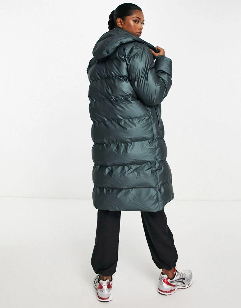 商品RAINS|Rains waterproof long puffer coat in shiny green,价格¥2136,第4张图片详细描述