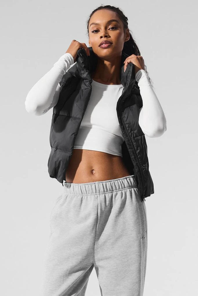 商品Alo|Gold Rush Puffer Vest - Black,价格¥1454,第1张图片